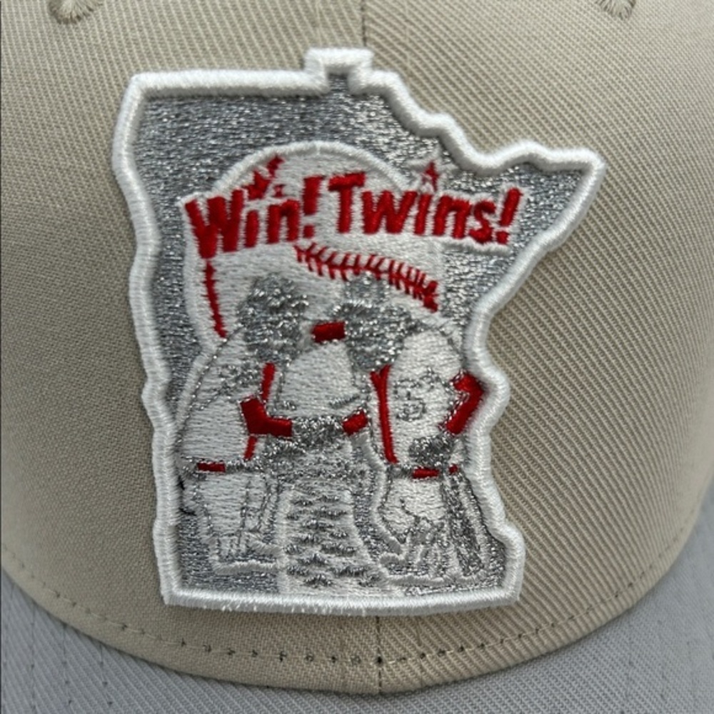Mitchell & Ness Minnesota Twins ball cap Topps Chome